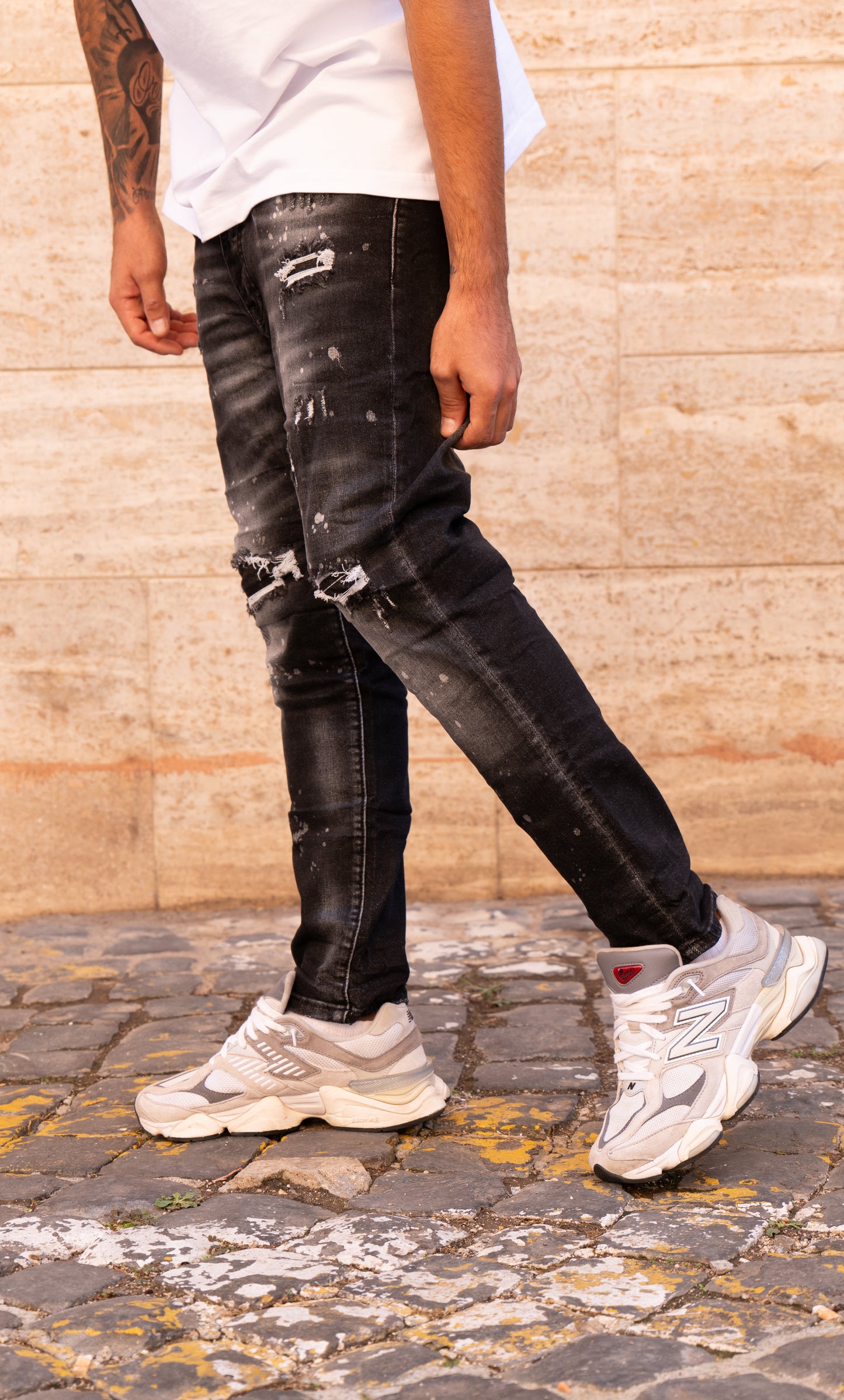 JEANS SKINNY SVERNICIATO NERO