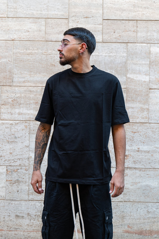 T-SHIRT GIRO COLLO NERA